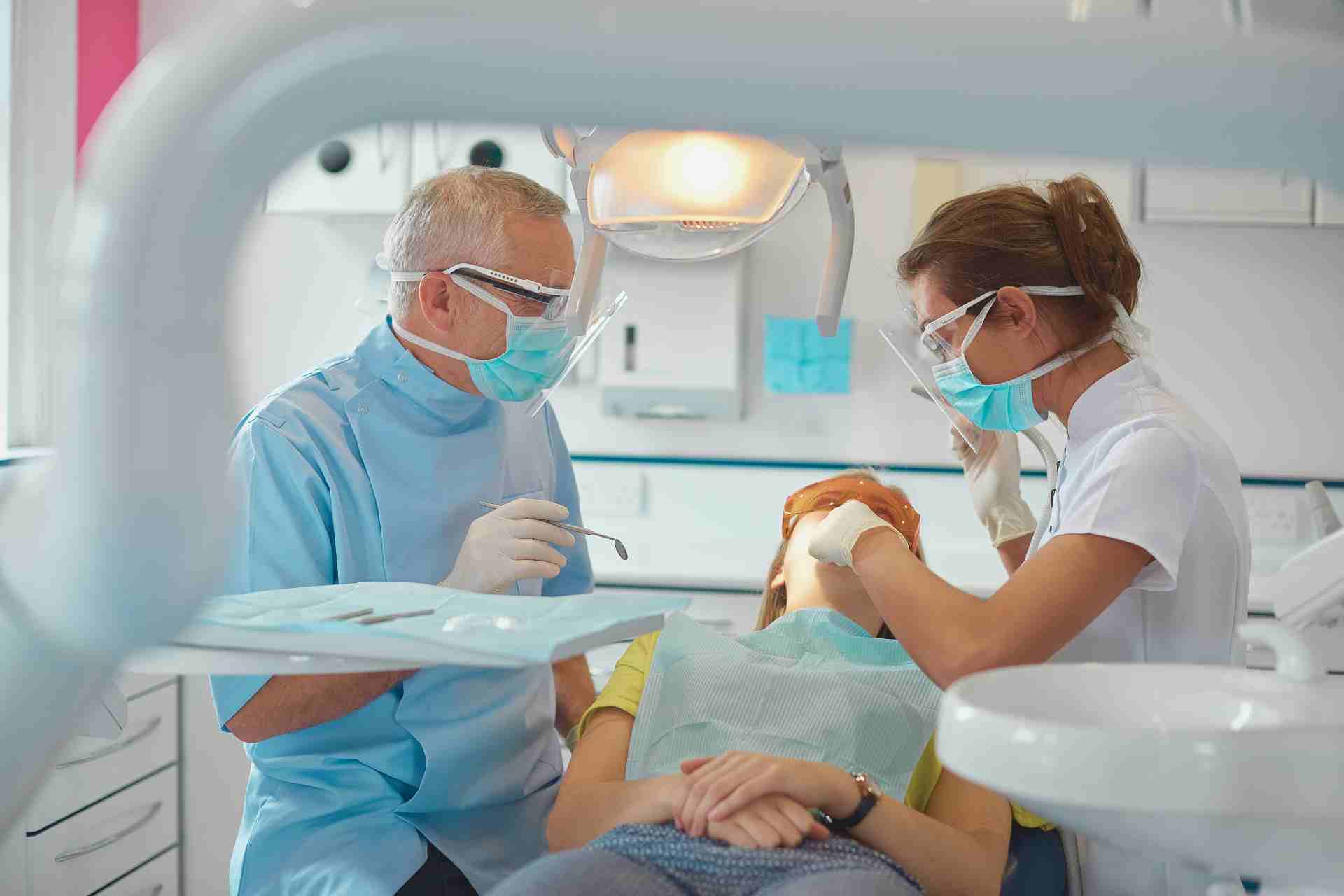 Dentist in Florien, LA